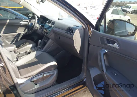 2019 Volkswagen Tiguan 2.0T Se/2.0T Sel/2.0T Sel R-Line/2.0T Sel R-Line Black from USA, damaged, VIN 3VV3B7AX6KM144231